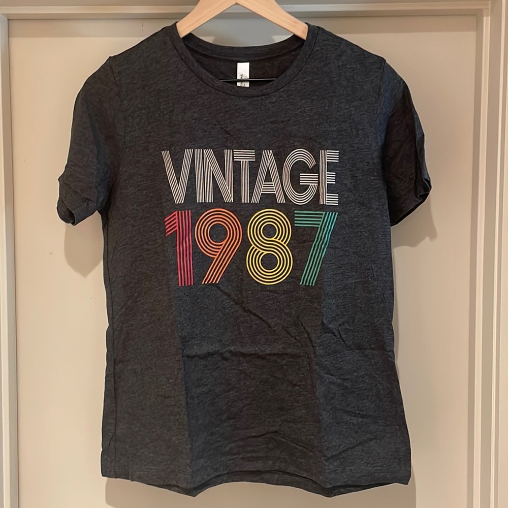 BELLA + CANVAS 1987 Birth Year t-shirt size Womens M